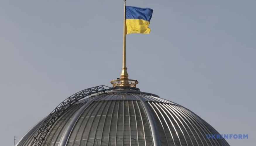 Народні депутати під час голосування у сесійній залі Верховної Ради
