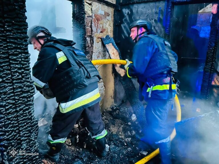 Наслідки влучення ворожого БпЛА у житловий будинок у Новгород-Сіверському, Чернігівська область