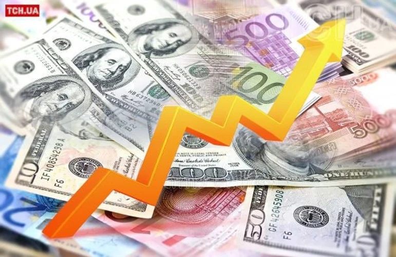 Курс на 31 липня: 44,69 за долар, 51,27 за євро, 11,89 за злотий