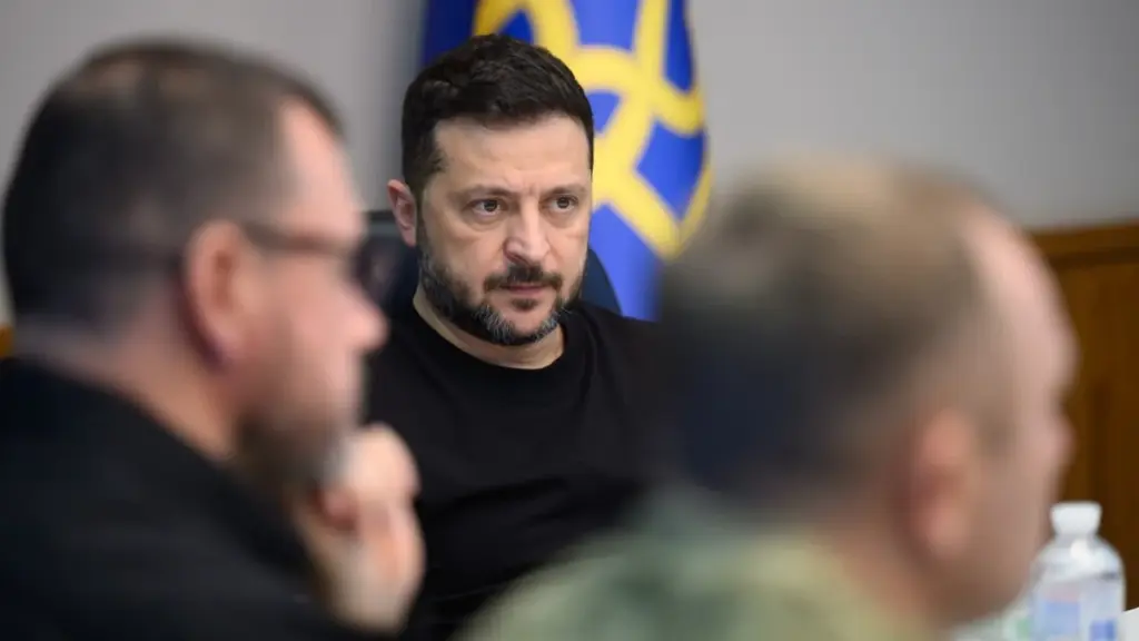 Володимир Зеленський під час засідання Ставки верховного головнокомандувача
