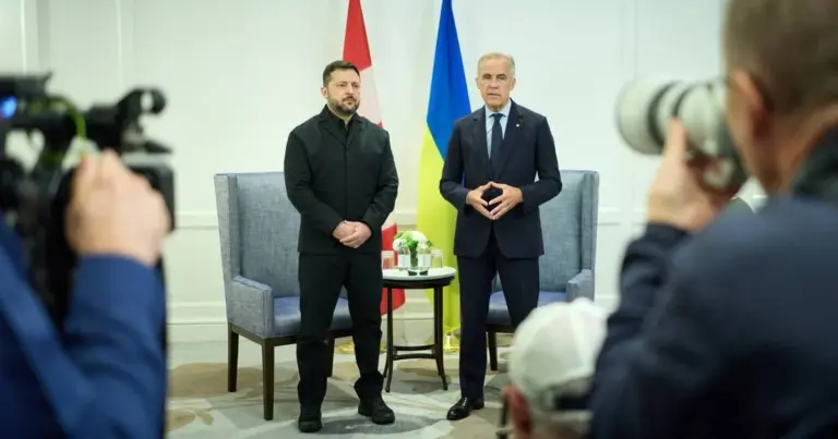 Володимир Зеленський та Марк Карні під час зустрічі в Калгарі