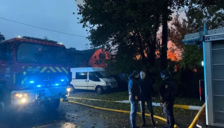 Пошкоджені приватні будинки в Ірпені після нічного російського обстрілу 19 жовтня 2026 року
