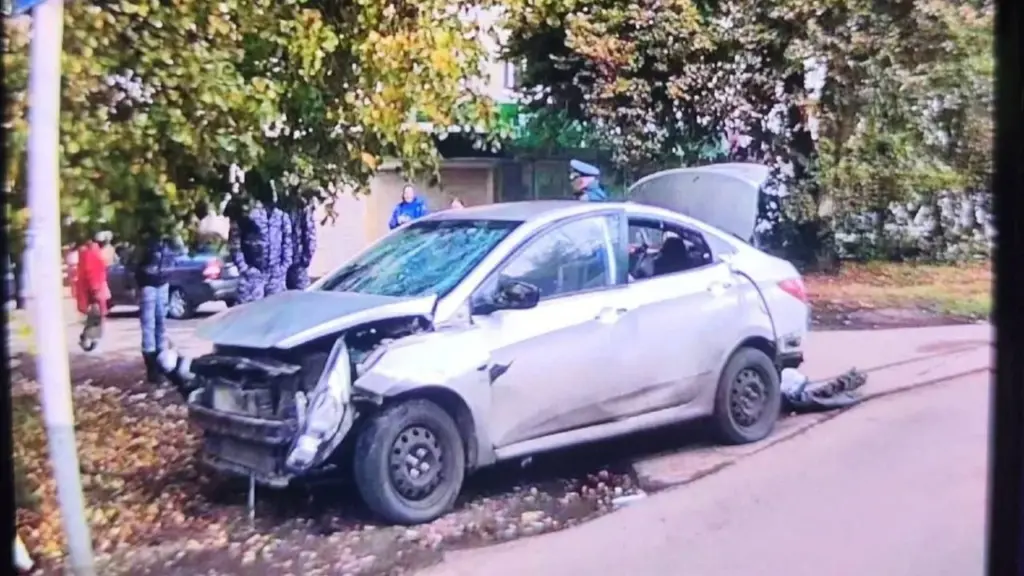 Підірваний автомобіль у Новомосковську Тульської области