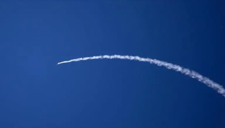 Запуск балістичної ракети M51.3 з атомного підводного човна Le Vigilant (скриншот відео Еммануеля Макрона)